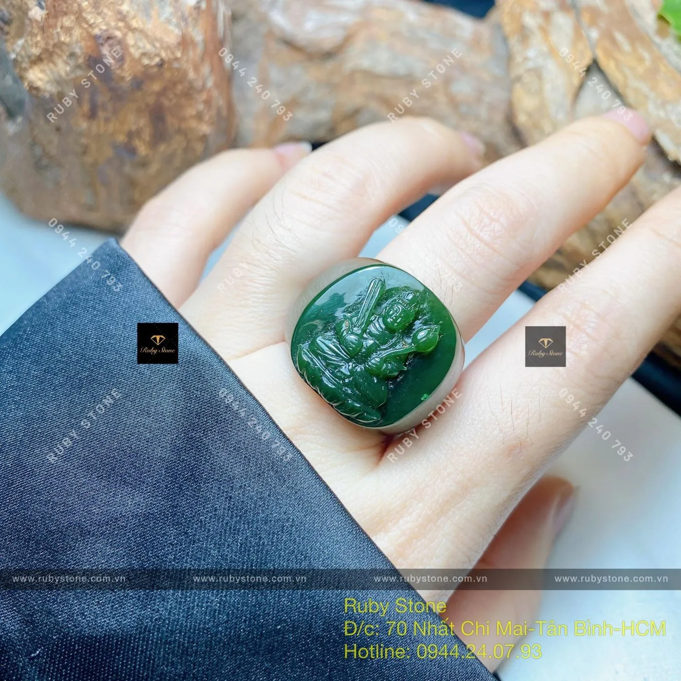 Nhẫn ngọc bích Canada - Phật bản mệnh (hàng gia công theo ni tay và tuổi) Nhẫn ngọc bích Canada - Phật bản mệnh (hàng gia công theo ni tay và tuổi)