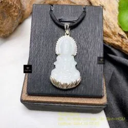 Phật Quán Thế Âm Bồ Tát ngọc cẩm thạch, bạc 925
