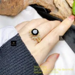 Nhẫn nữ Phỉ thuý mực dục mài giác 9,1 ly, vàng 18k