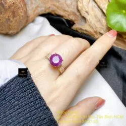 Nhẫn ruby Nam Phi mài giác 10 ly, vàng 18k
