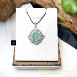 Mặt dây ngọc Phỉ thuý Myanmar, vàng trắng 14k