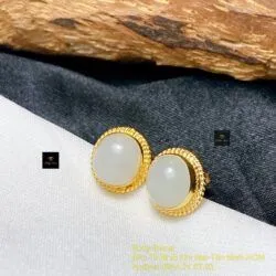 Khuyên tai ngọc bích Nga mỡ cừu, vàng 18k