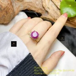 Nhẫn ruby Nam Phi mài giác 10 ly, vàng 18k