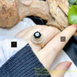 Nhẫn nữ Phỉ thuý mực dục mài giác 7,9 ly, vàng 18k