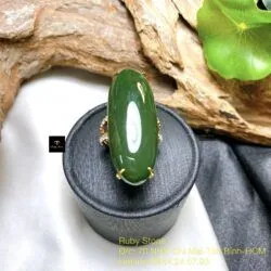 Nhẫn ngọc bích Canada xanh đậm, vàng 18k - Ảnh 4