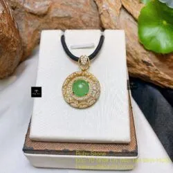 Mặt dây ngọc Phỉ thuý Myanmar, vàng 18k - Hình ảnh 3