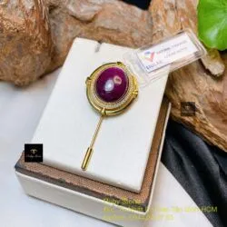 Cài áo Ruby Nam Phi, vàng 18k Cài áo Ruby Nam Phi, vàng 18k