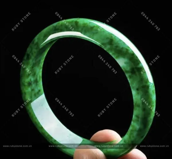 Ngọc Hoa Thanh (Jadeite Huaqing)
