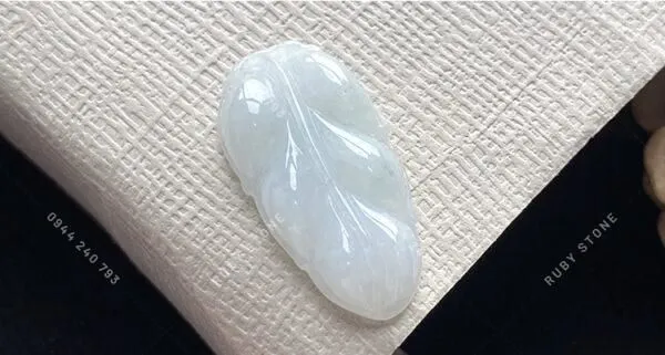 Loài ngọc già là gì? Cách nhận biết một miếng ngọc già bạn cần phải nắm nếu yêu ngọc!