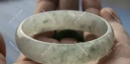 Loài ngọc già là gì? Cách nhận biết một miếng ngọc già bạn cần phải nắm nếu yêu ngọc!