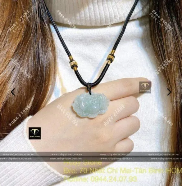 Gợi ý cho bạn cách tặng ngọc ý nghĩa cho từng người khác nhau.