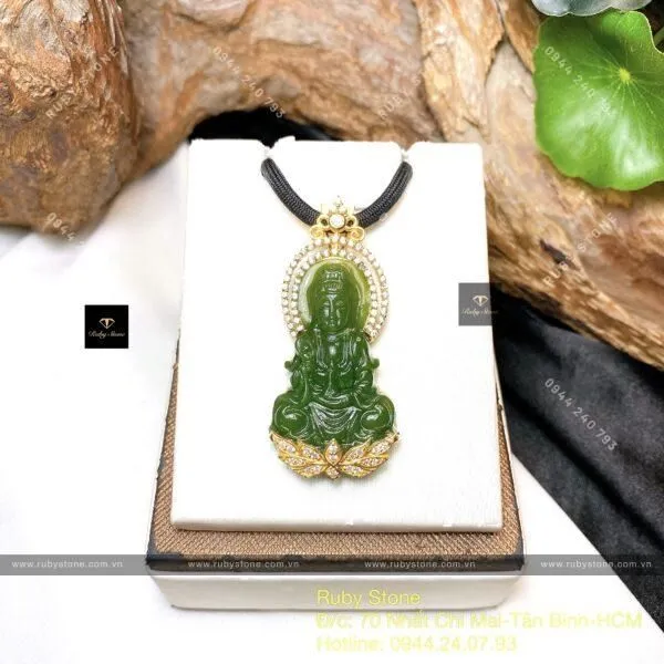 Gợi ý cho bạn cách tặng ngọc ý nghĩa cho từng người khác nhau.