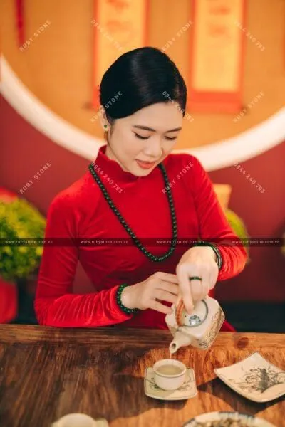 Làm sao để mua được viên ngọc phù hợp với mình? Có phải viên ngọc càng đắt tiền càng tốt?