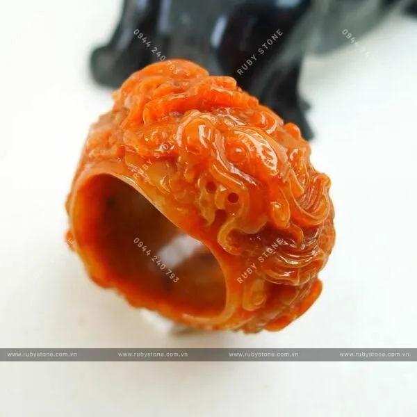 Cách phân biệt giữa ngọc Cẩm thạch huyết tự nhiên và Cẩm thạch huyết đốt