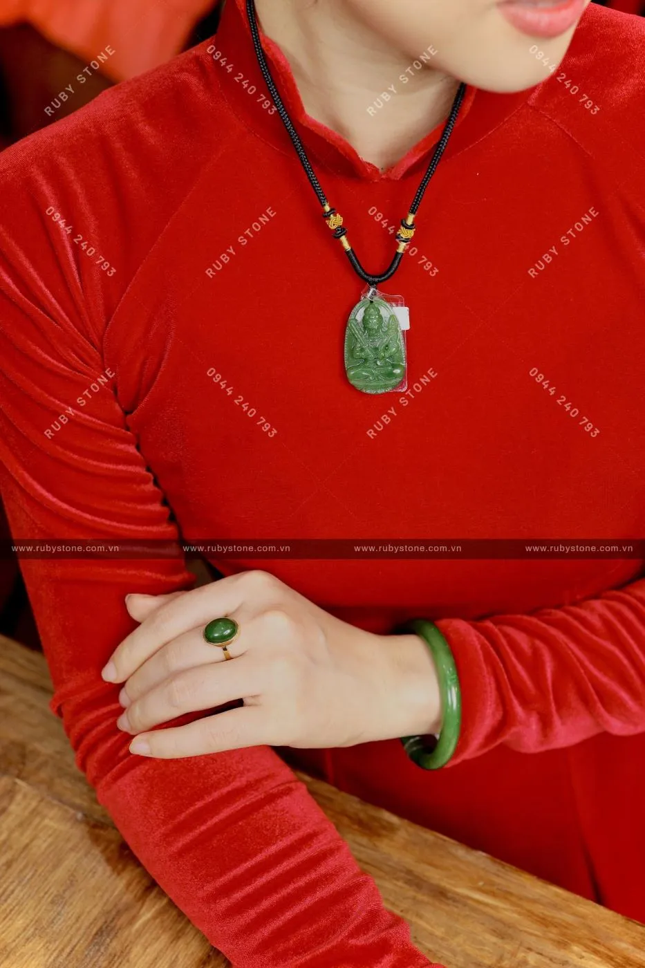 Bộ sản phẩm vòng tay, nhẫn và vòng cổ phật bản mệnh ngọc bích Canada Bộ sản phẩm vòng tay, nhẫn và vòng cổ phật bản mệnh ngọc bích Canada - Ảnh 4