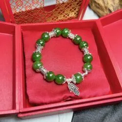 Vòng ngọc bích Canada mix charm bạc 925