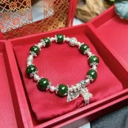 Vòng chuỗi ngọc bích Canada mix charm bạc 925