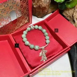 Vòng ngọc Cẩm thạch Myanmar mix charm bạc 925 - Hình ảnh 2