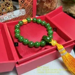 Vòng niệm châu ngọc bích Canada xanh lý 18 hạt - Hình ảnh 6