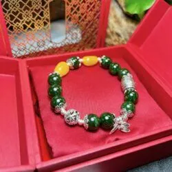 Vòng chuỗi Ngọc bích Canada mix hổ phách và charm bạc 925