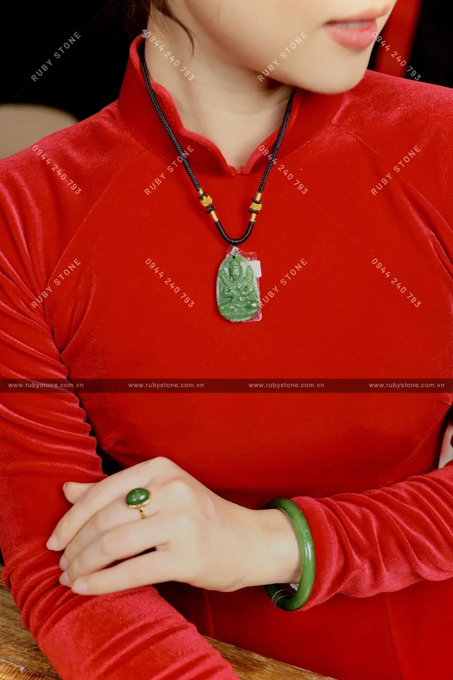 Bộ sản phẩm vòng tay, nhẫn và vòng cổ phật bản mệnh ngọc bích Canada Bộ sản phẩm vòng tay, nhẫn và vòng cổ phật bản mệnh ngọc bích Canada