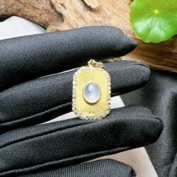 Mặt dây ngọc Phỉ thuý băng chủng, vàng 18k