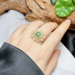 Nhẫn ngọc Phỉ thuý Miến Điện (Myanmar), vàng 18k - Hình ảnh 5