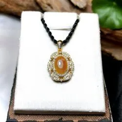 Mặt dây ngọc Phỉ thuý Hoàng phỉ Myanmar, vàng 18k