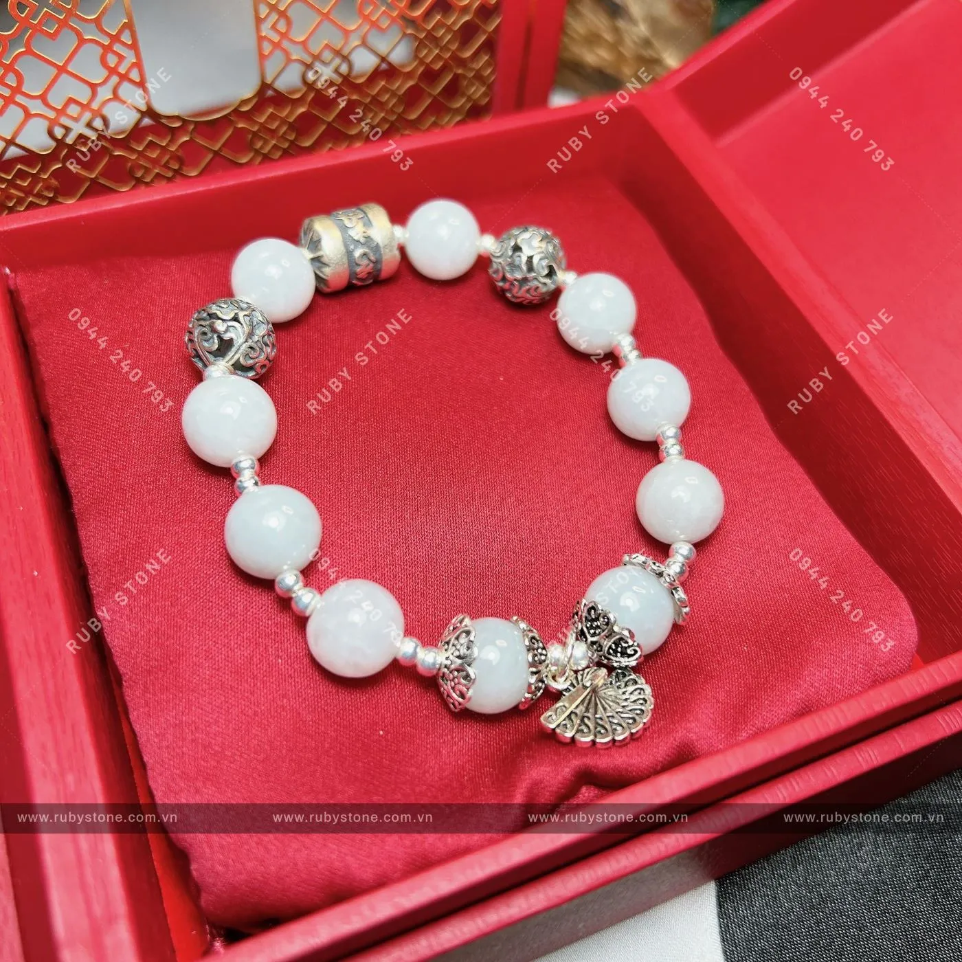 Vòng chuỗi ngọc Cẩm thạch Miến Điện mix charm bạc Vòng chuỗi ngọc Cẩm thạch Miến Điện mix charm bạc