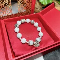 Vòng chuỗi ngọc Cẩm thạch Miến Điện mix charm bạc Vòng chuỗi ngọc Cẩm thạch Miến Điện mix charm bạc