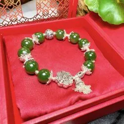 Vòng chuỗi Ngọc bích Canada mix charm bạc