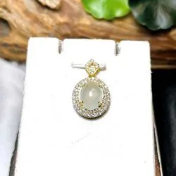 Mặt dây ngọc Phỉ thuý băng chủng Myanmar, vàng 18k