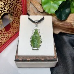 Mặt dây Đức Mẹ Maria ngọc bích Canada bọc bạc - Ảnh 5