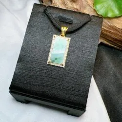 Mặt dây vô sự bài Phỉ thuý Myanmar, vàng 18k - Ảnh 5