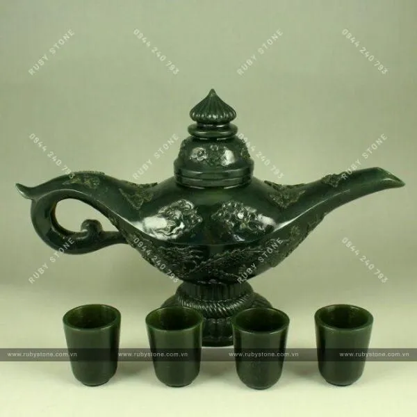 Những công dụng đặc biệt của Ngọc bích với cơ thể và cuộc sống con người