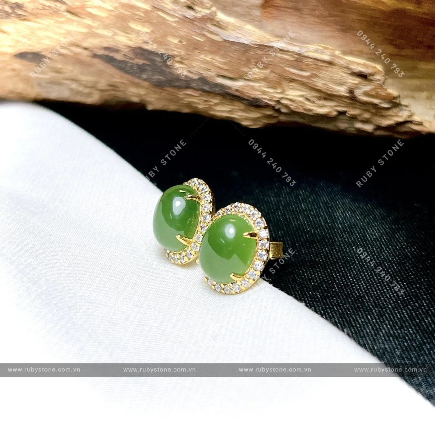 Khuyên tai ngọc bích Canada, vàng 18k Khuyên tai ngọc bích Canada, vàng 18k - Ảnh 6