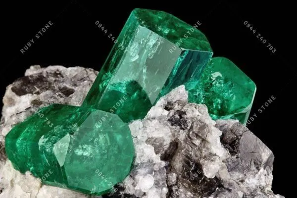 Tất cả về Ngọc lục bảo - Nữ hoàng của các loại Đá quý