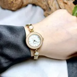 Đồng hồ nữ ngọc bích Hòa Điền (máy pin - quartz) - Ảnh 2