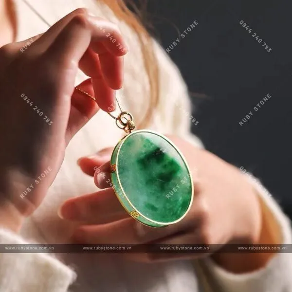 Chín chữ cho bạn biết vì sao người ta đeo Ngọc! Cách chọn ngọc theo từng lứa tuổi.