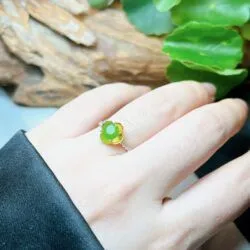 Nhẫn nữ ngọc bích Canada mài giác, vàng 18k - Hình ảnh 5