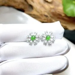 Khuyên tai ngọc Phỉ thúy xanh lục đế vương Myanmar, vàng 18k - Hình ảnh 2