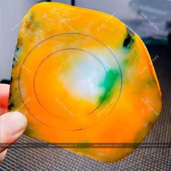 Sự hình thành và phân cấp màu sắc của Jadeite jade