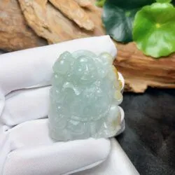 Phật Di Lặc ngọc Cẩm thạch nếp băng điểm huyết - Hình ảnh 3