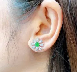 Khuyên tai ngọc Phỉ thúy xanh lục đế vương Myanmar, vàng 18k - Hình ảnh 7