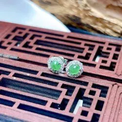 Khuyên tai ngọc Phỉ thúy xanh lục đế vương Myanmar, vàng 18k - Hình ảnh 3