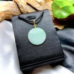 Mặt dây vô sự bài Ngọc cẩm thạch Miến Điện Mặt dây vô sự bài Ngọc cẩm thạch Miến Điện