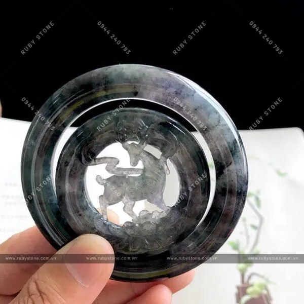 Sự hình thành và phân cấp màu sắc của Jadeite jade