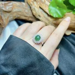 Nhẫn ngọc Phỉ thuý xanh lục, vàng trắng 14k - Ảnh 5