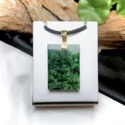 Mặt dây vô sự bài ngọc Cẩm thạch Myanmar, vàng 18k