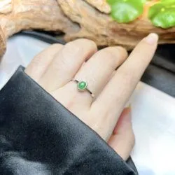 Nhẫn ngọc Phỉ thúy xanh lục Myanmar, vàng trắng 14k